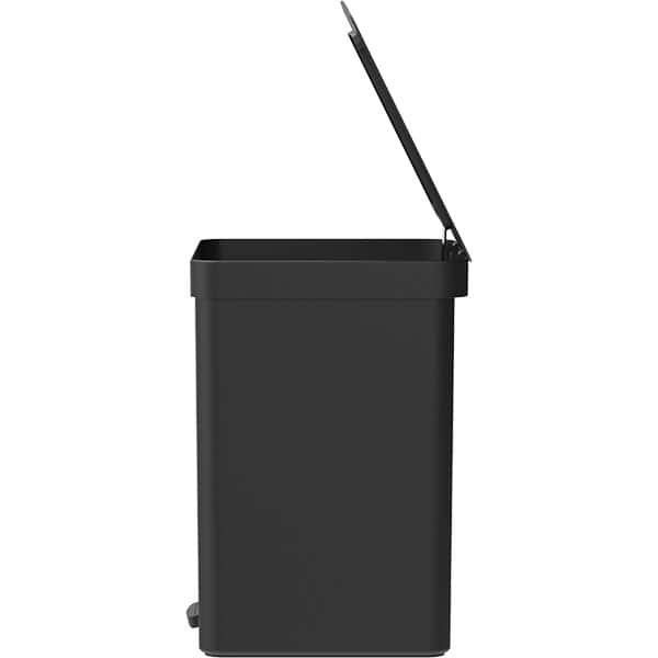 Lixeira plástica com pedal, 20L, Preta, LX4200PTF, Ou - CX 1 UN